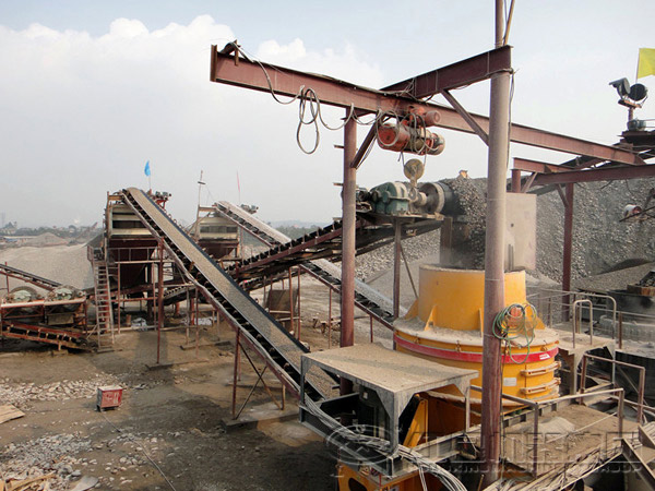 玄武巖制砂現(xiàn)場(chǎng)