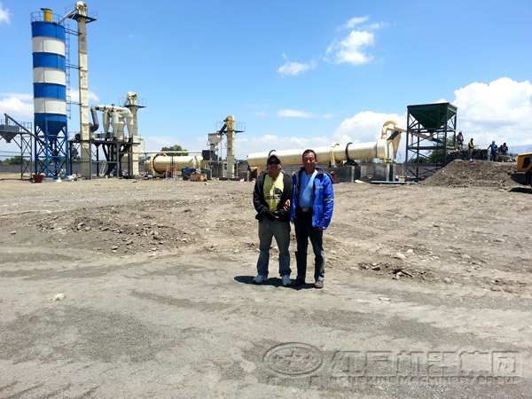 球磨機(jī)客戶現(xiàn)場 球磨機(jī)客戶現(xiàn)場