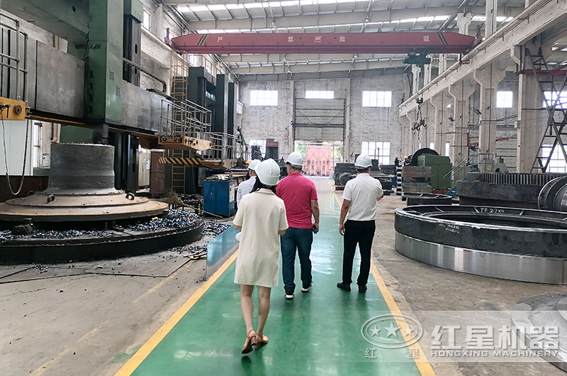 客戶(hù)到設(shè)備生產(chǎn)車(chē)間實(shí)地考察 客戶(hù)到設(shè)備生產(chǎn)車(chē)間實(shí)地考察