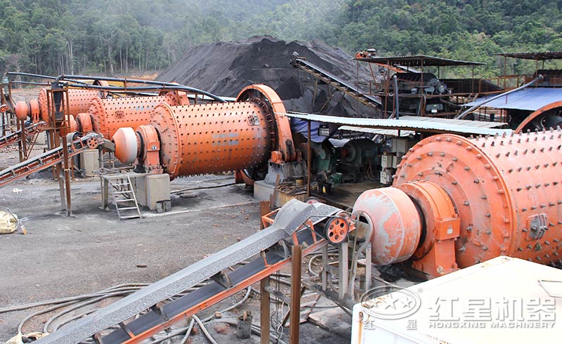 球磨機(jī)客戶現(xiàn)場(chǎng)圖 球磨機(jī)客戶現(xiàn)場(chǎng)圖