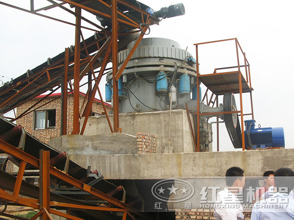 圓錐破碎機破碎現(xiàn)場 圓錐破碎機破碎現(xiàn)場