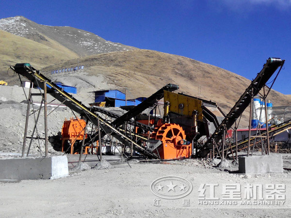 固定式砂石骨料生產(chǎn)線生產(chǎn)現(xiàn)場