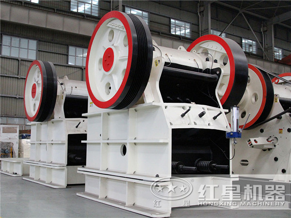 德版顎式破碎機(jī)圖片