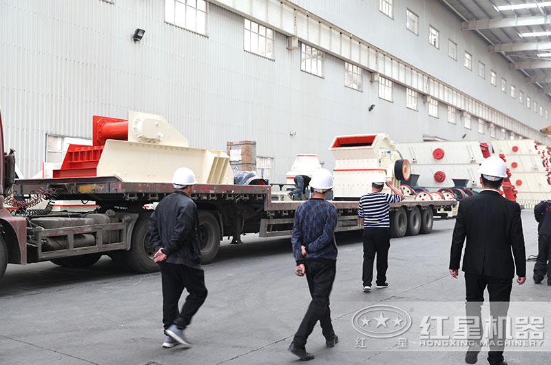 設(shè)備裝車發(fā)貨現(xiàn)場 設(shè)備裝車發(fā)貨現(xiàn)場