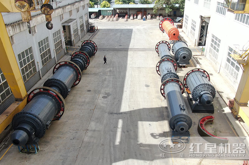 不同型號(hào)的水泥球磨機(jī) 不同型號(hào)的水泥球磨機(jī)