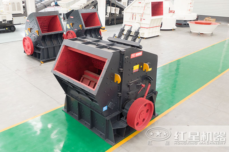 臥式反擊破碎機俯視圖 臥式反擊破碎機俯視圖