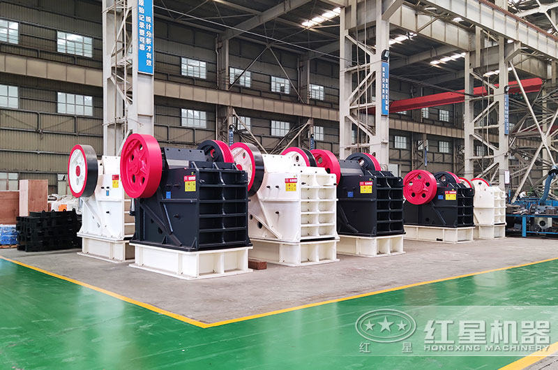 鄂式破碎機(jī)圖片 鄂式破碎機(jī)圖片