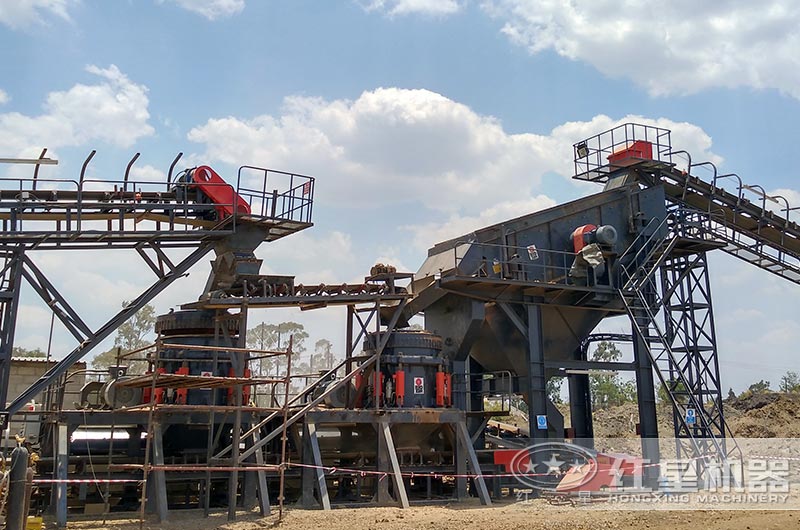 120圓錐破碎機(jī)工作現(xiàn)場(chǎng)圖片 120圓錐破碎機(jī)工作現(xiàn)場(chǎng)圖片