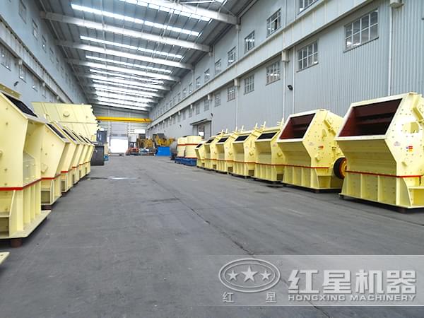 高產(chǎn)反擊式破碎機