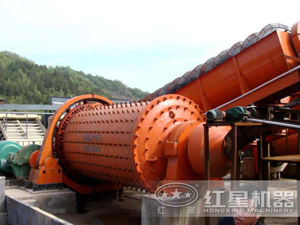 鉻鐵礦選礦設(shè)備客戶現(xiàn)場