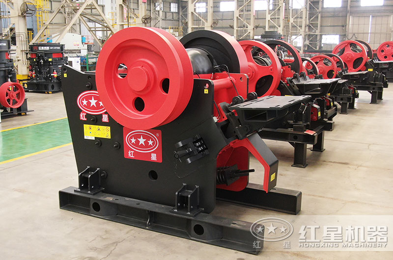 顎式石英砂破碎機(jī)圖片 顎式石英砂破碎機(jī)圖片