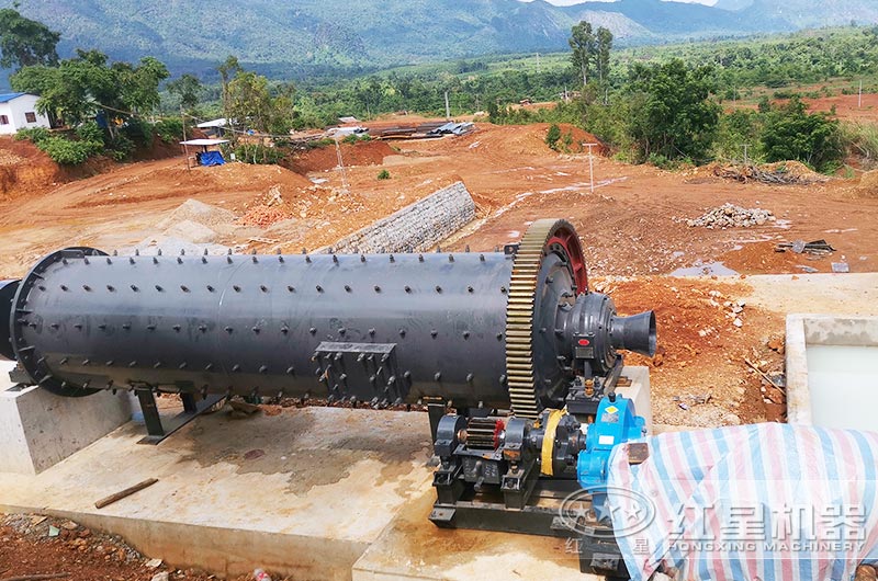 廣東客戶球磨機(jī)現(xiàn)場(chǎng)圖片 廣東客戶球磨機(jī)現(xiàn)場(chǎng)圖片