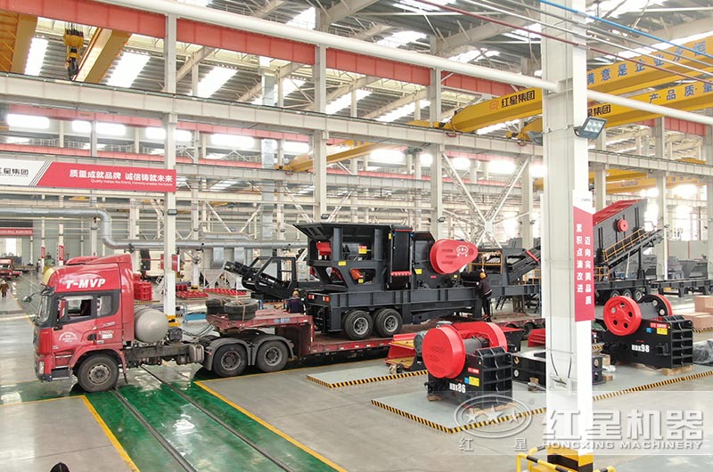 流動磕石機(jī)發(fā)貨現(xiàn)場圖 流動磕石機(jī)發(fā)貨現(xiàn)場圖