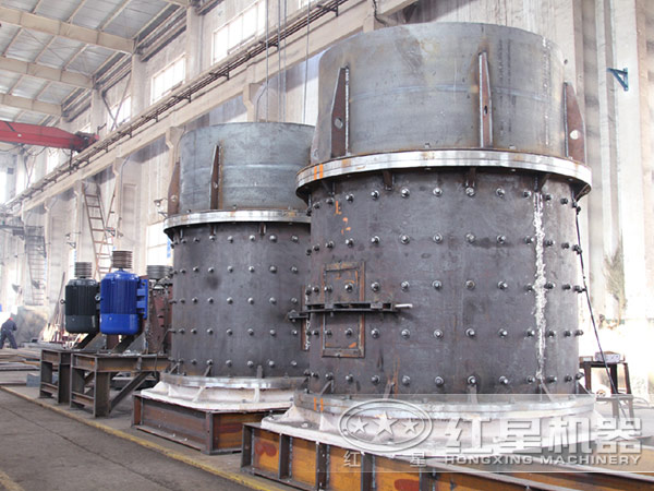 復(fù)合式破碎機圖片 復(fù)合式破碎機圖片