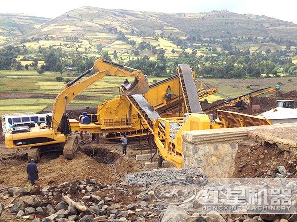 時產(chǎn)100方車載碎石機 時產(chǎn)100方車載碎石機