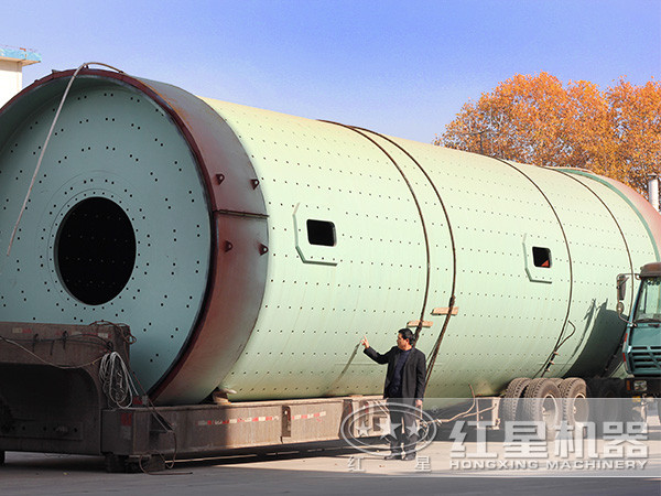 水泥球磨機(jī)發(fā)貨現(xiàn)場 水泥球磨機(jī)發(fā)貨現(xiàn)場