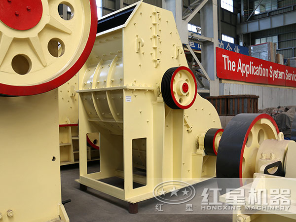 煤矸石破碎機生產(chǎn)車間 煤矸石破碎機生產(chǎn)車間