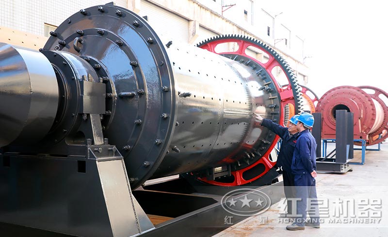 風(fēng)化沙球磨機(jī)技術(shù)人員檢驗(yàn)圖