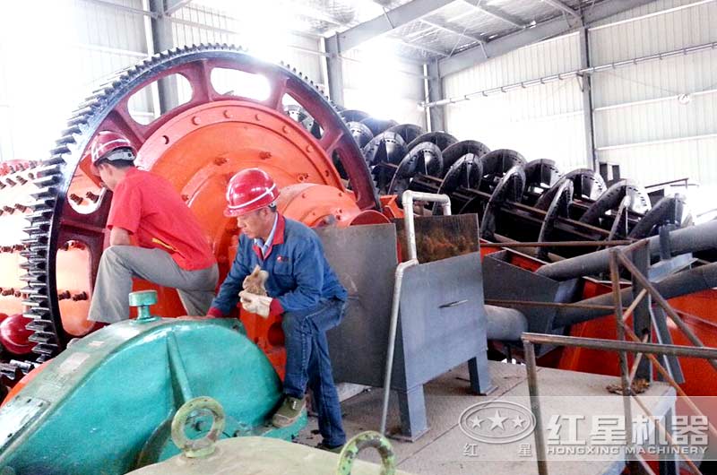 合理操作格子型球磨機(jī)作業(yè)現(xiàn)場 合理操作格子型球磨機(jī)作業(yè)現(xiàn)場