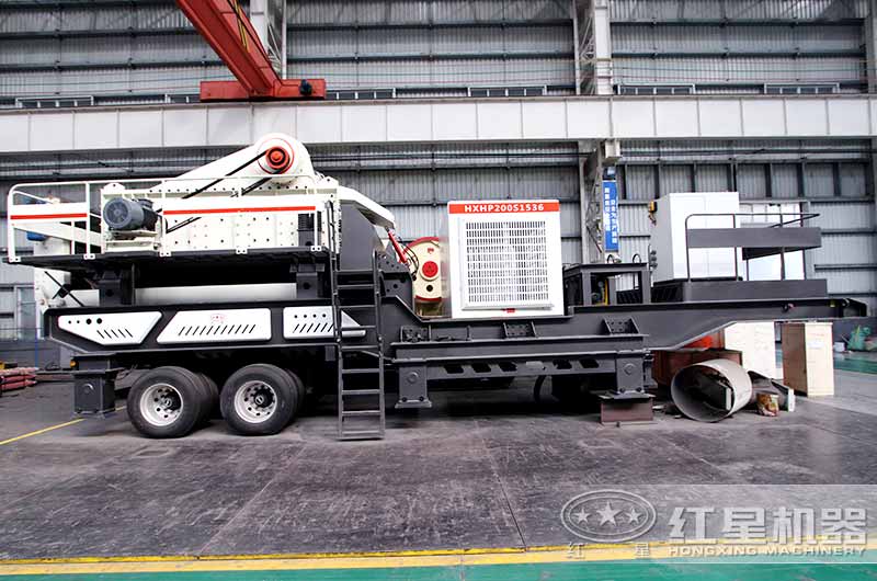 大型移動(dòng)環(huán)保碎石破碎機(jī)設(shè)備展示