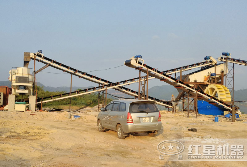 洗砂機作業(yè)現(xiàn)場 洗砂機作業(yè)現(xiàn)場