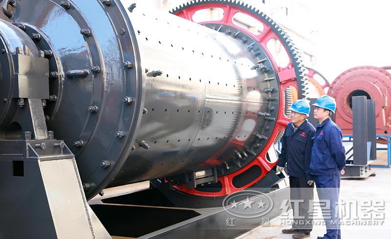 紅星球磨機用戶參觀現(xiàn)場 紅星球磨機用戶參觀現(xiàn)場