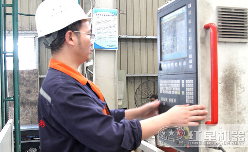 新一代單缸圓錐破碎機自動化控制系統(tǒng) 新一代單缸圓錐破碎機自動化控制系統(tǒng)