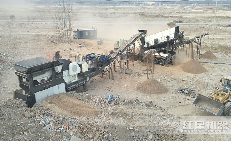 鄂破機作業(yè)現(xiàn)場 鄂破機作業(yè)現(xiàn)場