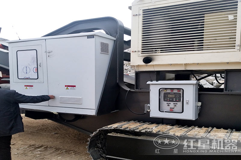 移動(dòng)式小型石子破碎機(jī)的電控系統(tǒng) 移動(dòng)式小型石子破碎機(jī)的電控系統(tǒng)