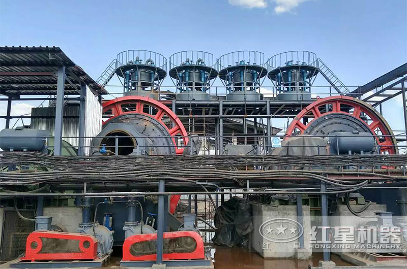 紅星機器濕式球磨機作業(yè)現(xiàn)場 紅星機器濕式球磨機作業(yè)現(xiàn)場