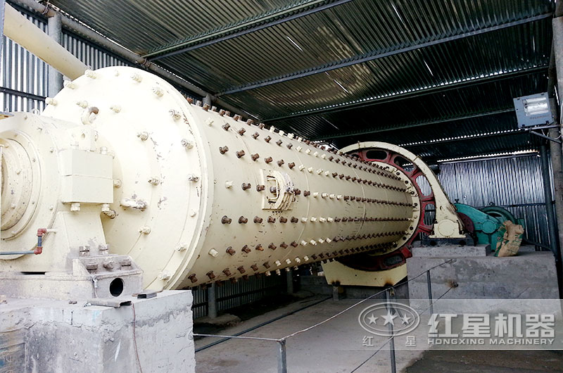 時產(chǎn)200噸石子球磨機 時產(chǎn)200噸石子球磨機