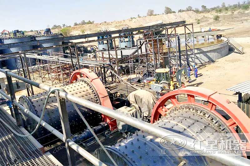 鋼球球磨機(jī)用戶現(xiàn)場 鋼球球磨機(jī)用戶現(xiàn)場