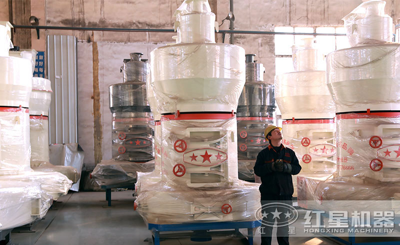 雷蒙磨粉機生產(chǎn)車間 雷蒙磨粉機生產(chǎn)車間