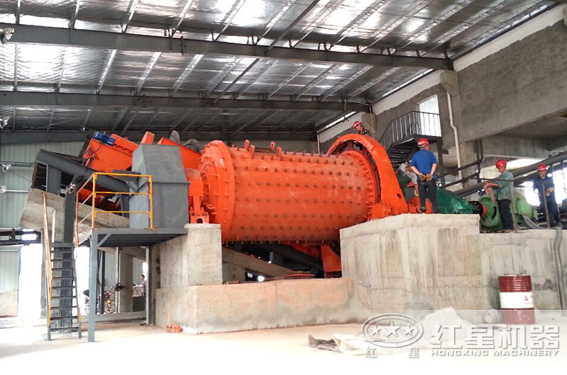 球磨機客戶生產(chǎn)現(xiàn)場 球磨機客戶生產(chǎn)現(xiàn)場