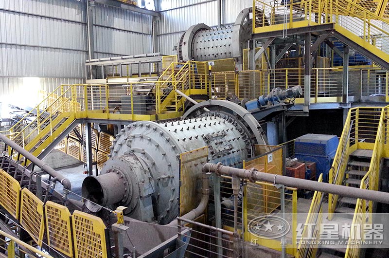 球磨機(jī)生產(chǎn)現(xiàn)場實(shí)拍