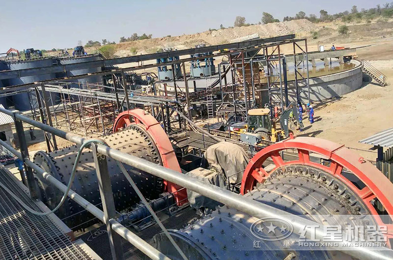 礦用球磨機生產(chǎn)現(xiàn)場 礦用球磨機生產(chǎn)現(xiàn)場