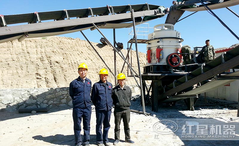 圓錐破碎機(jī)生產(chǎn)現(xiàn)場 圓錐破碎機(jī)生產(chǎn)現(xiàn)場