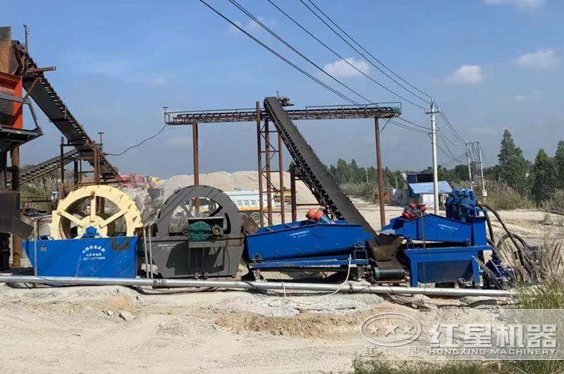 洗砂機清洗現(xiàn)場 洗砂機清洗現(xiàn)場