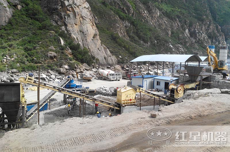 制砂生產(chǎn)現(xiàn)場 制砂生產(chǎn)現(xiàn)場
