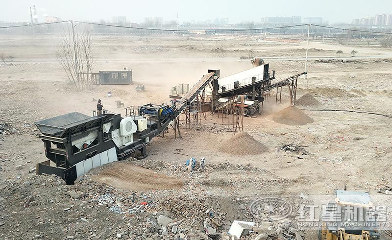 輪胎式移動破生產(chǎn)現(xiàn)場 輪胎式移動破生產(chǎn)現(xiàn)場