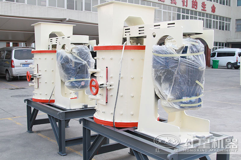 小型復(fù)合式制砂機(jī)圖片 小型復(fù)合式制砂機(jī)圖片