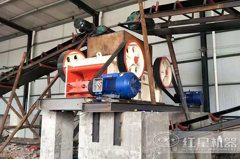 250×1000破碎機工作現場圖片 250×1000破碎機工作現場圖片